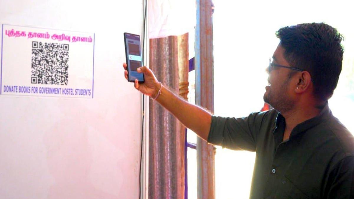 Ramanathapuram Collector&rsquo;s gesture to economically weaker section of students at book fair