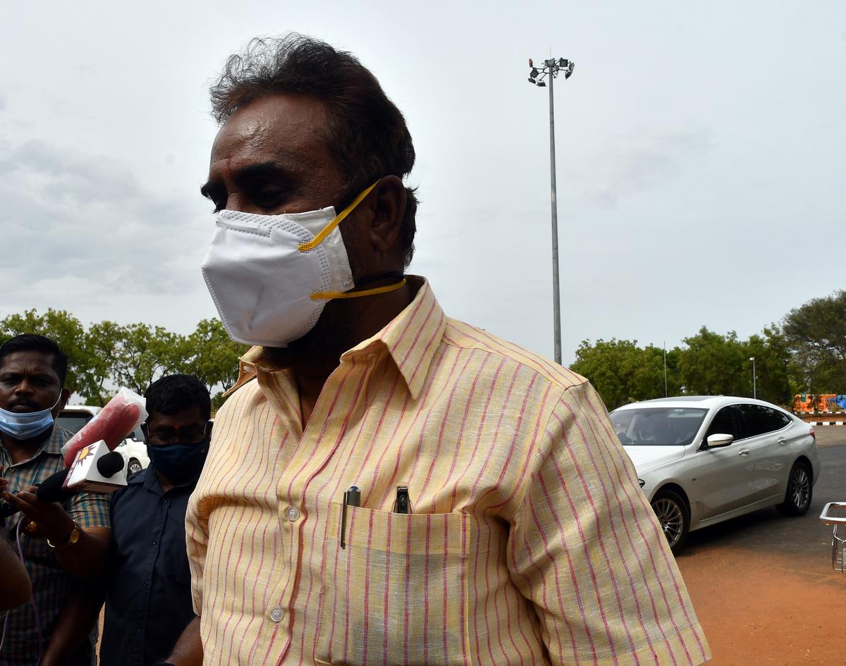 Madras HC quashes one corruption case FIR against former Minister S.P. Velumani, refuses to quash another