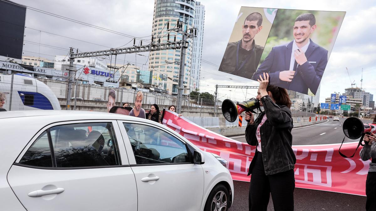 Hamas says it will release hostages as planned, apparently resolving ceasefire dispute