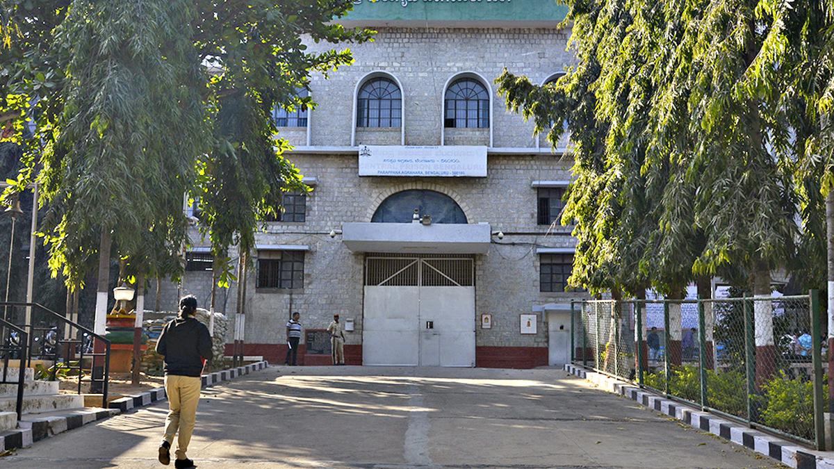 Phone access in Parappana Agrahara jail: Notices to be served on telecom service providers and DoT