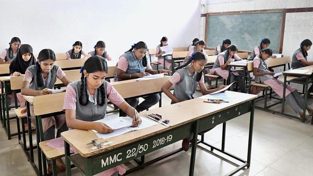 Four high schools in Yadgir and Raichur to become pre-university colleges