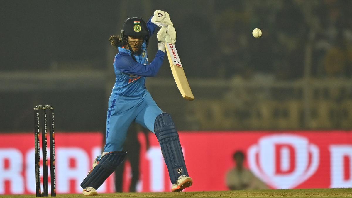 India seek tri-series title going into T20 World Cup