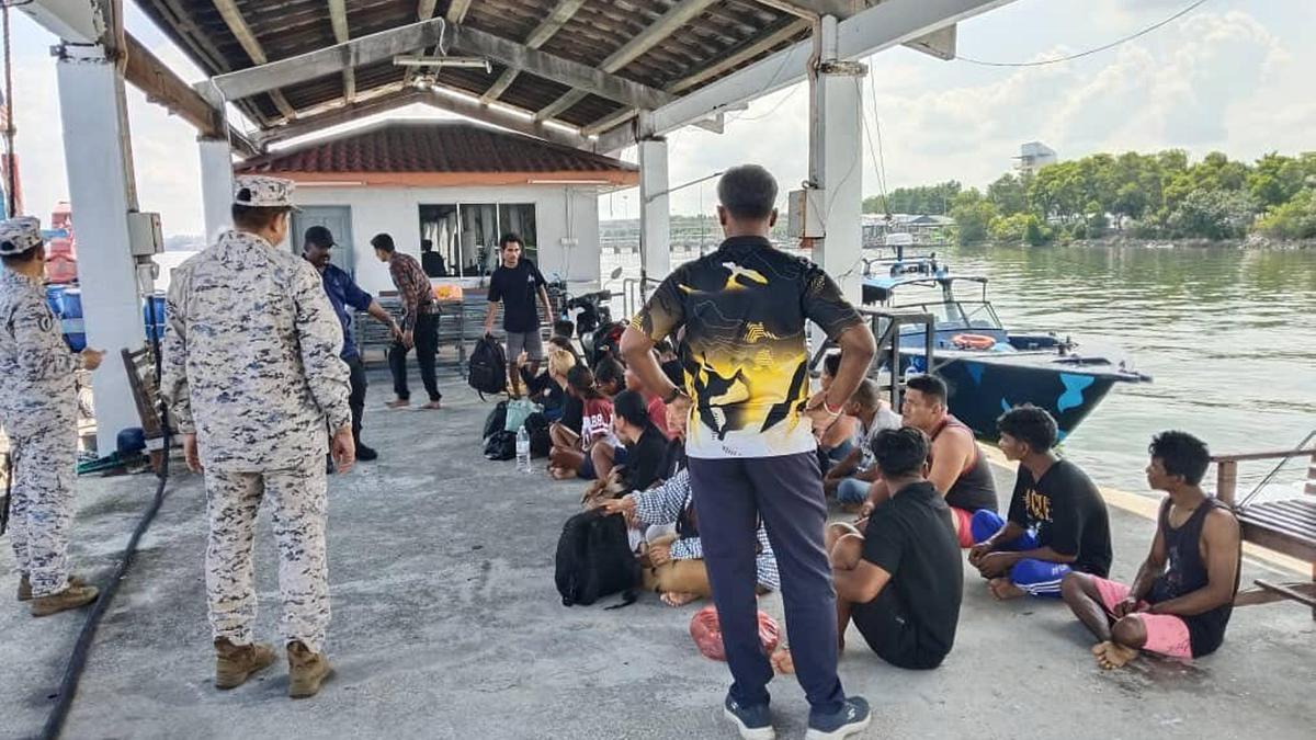 Malaysia ends Indonesia migrant boat search, 16 bodies recovered