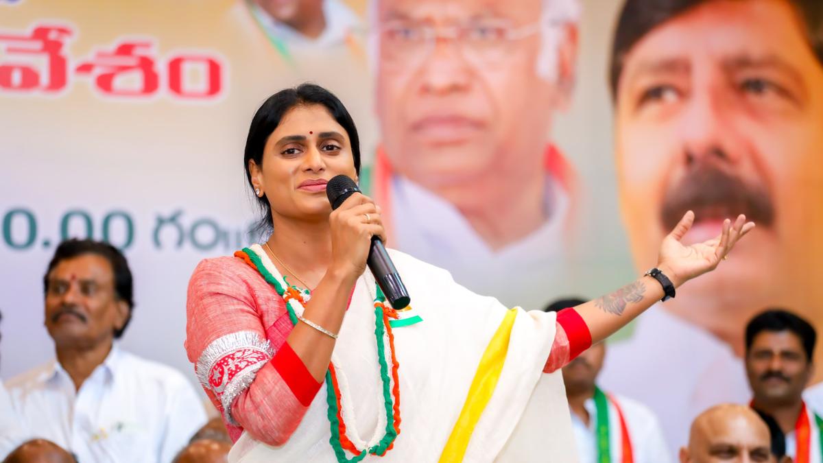 Sharmila asks Jagan to pass a resolution on Special Category Status in Assembly and send it to Centre, President