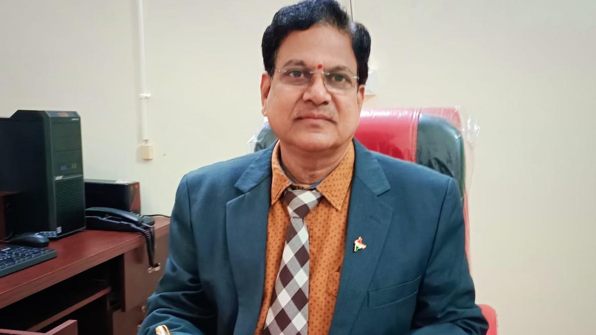 Centre put a pause on steel plant privatisation with the efforts of Andhra Pradesh government, says non-political JAC chairman