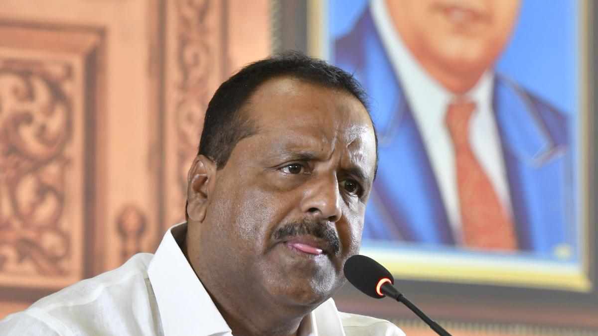 Cabinet okays relaxed rules for extracting laterite stones and 25 persons  issued permit, says U.T. Khader - The Hindu