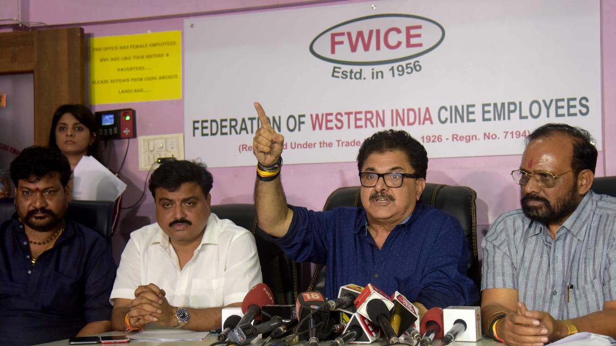 https://th-i.thgim.com/public/incoming/emh4xp/article69576462.ece/alternates/LANDSCAPE_1200/Federation_of_Western_India_Cine_Employees_PC_on_recent_sexual_harrasment_Mumbai.jpg