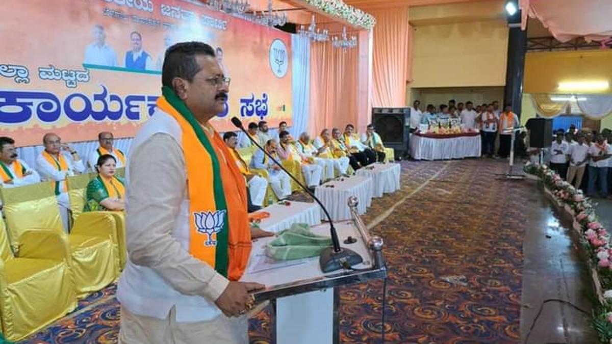 Congress govt. will fall soon, says Yatnal