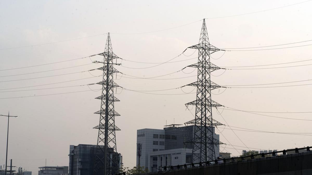 Delhi govt. colluding with discoms, inflating electricity bills, says BJP