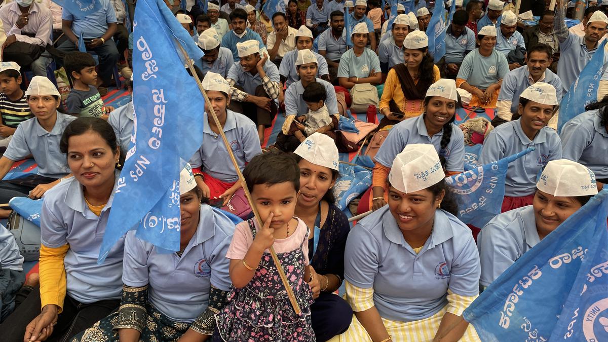 Karnataka govt. employees threaten indefinite strike from March 1