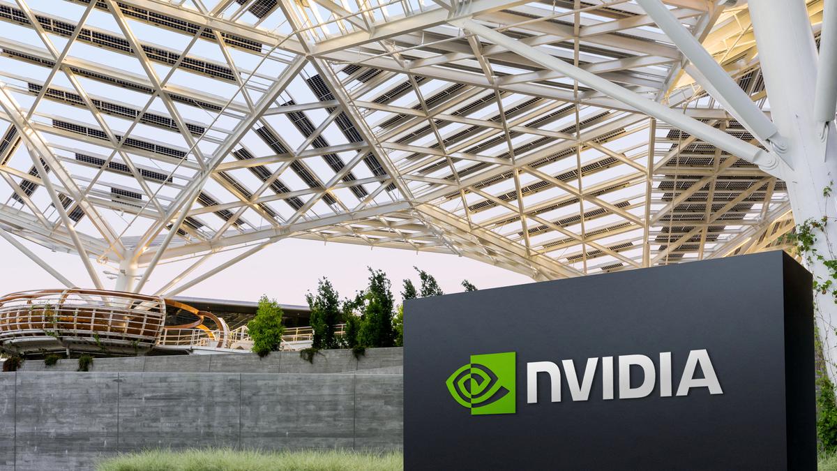 Nvidia unveils new AI agent that trains robots