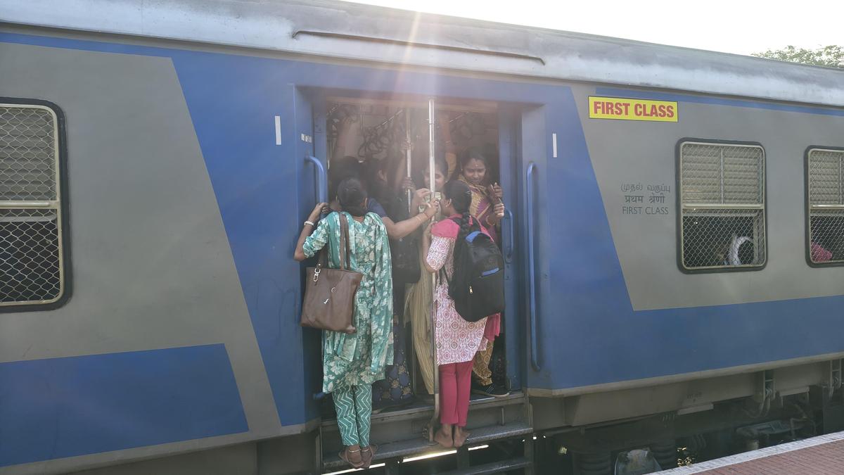 Morning travel by Mettupalayam -Coimbatore MEMU Express a nightmare for women passengers