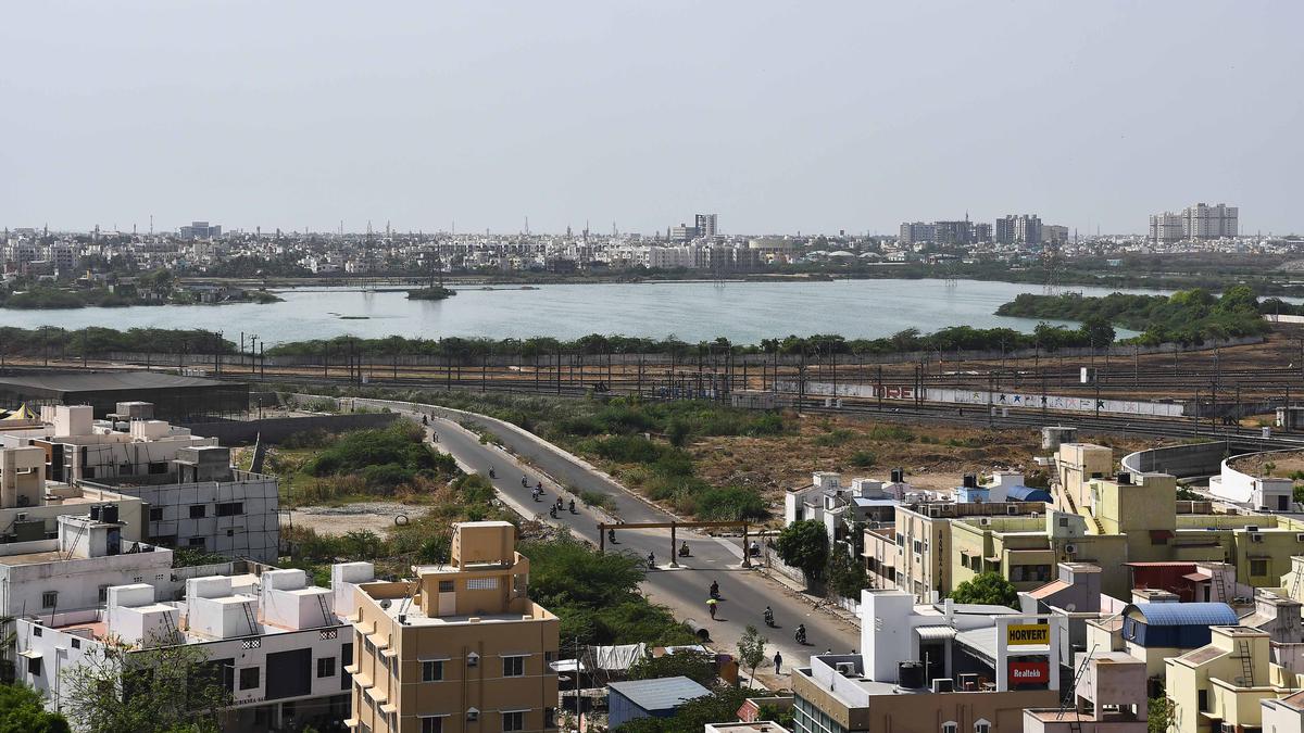 NGT questions Tamil Nadu Urban Habitat Development Board on approval for constructing houses inside Velachery lake boundary