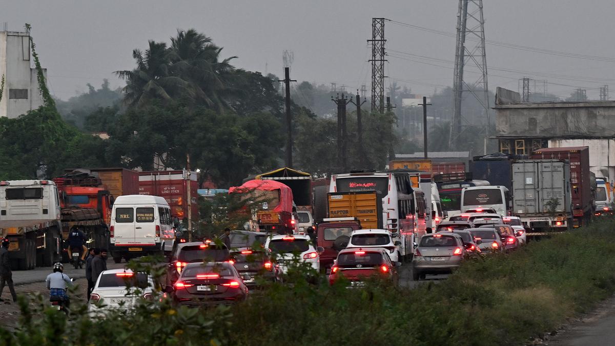 Motorists put to hardship as work to widen Chennai-Bengaluru National Highway remains pending