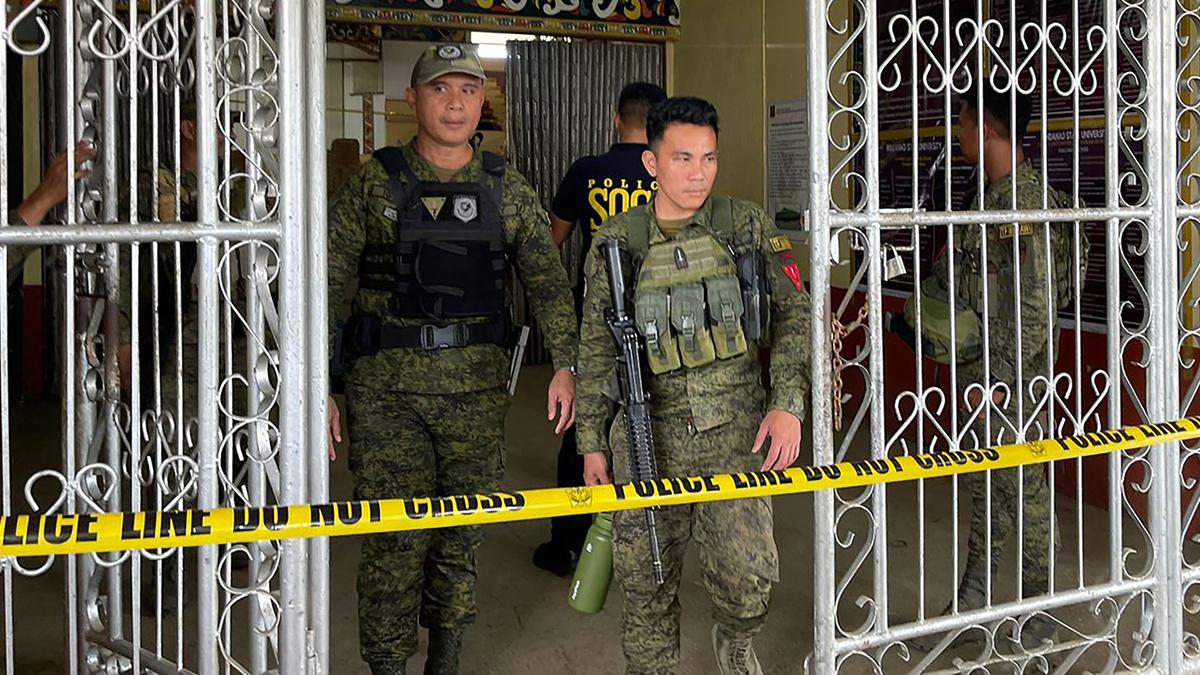 Suspected bomb blast kills at least 4 Christian worshippers during Mass in southern Philippines