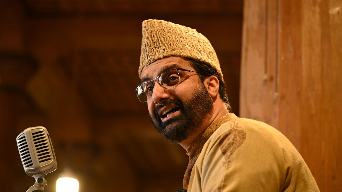 Not allowed to attend Friday prayers, bid to pressurise me: Mirwaiz Umar Farooq 