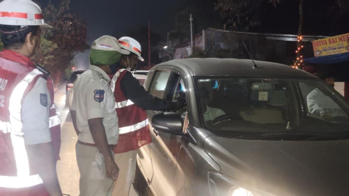 Over 800 booked for drunk driving in Cyberabad and Hyderabad weekend drives