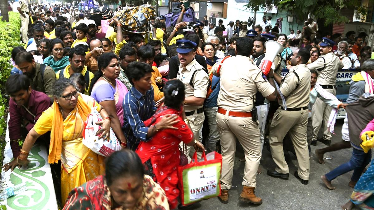 Six dead, over 20 injured in stampede at darshan tickets issuing counters  in Tirupati - The Hindu