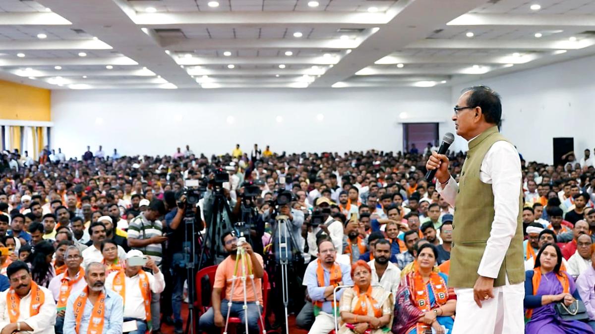 Shivraj, Himanta accuse Soren government of sheltering ‘Bangladeshis’ in Jharkhand