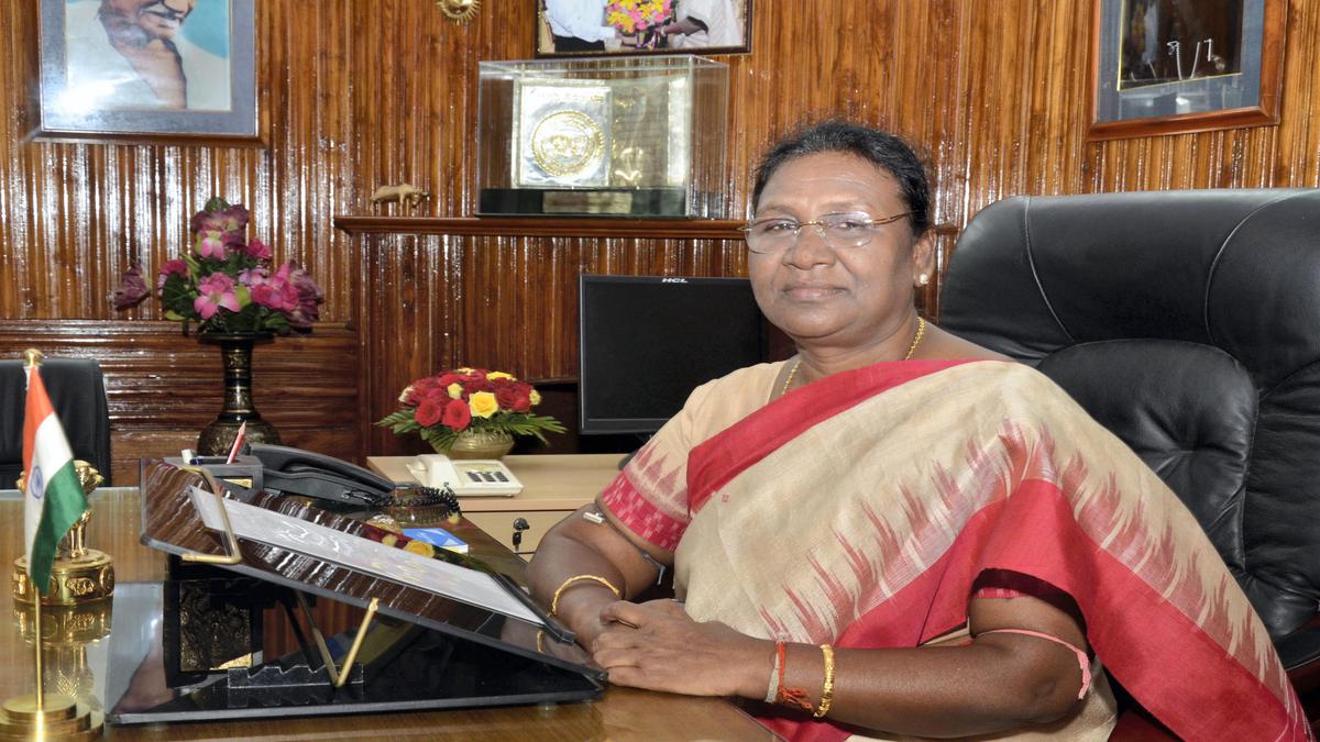 Presidential polls: Murmu calls Jharkhand Chief Minister to seek support for her candidature