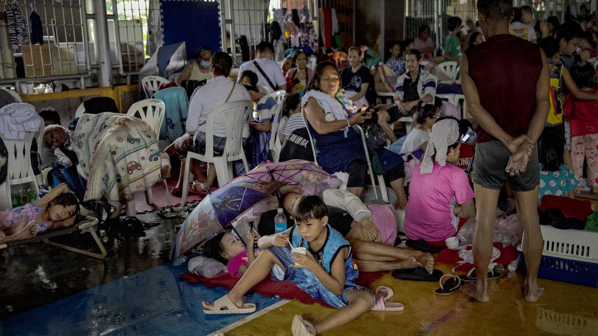 Typhoon Gaemi displaces nearly 300,000 people in Eastern China