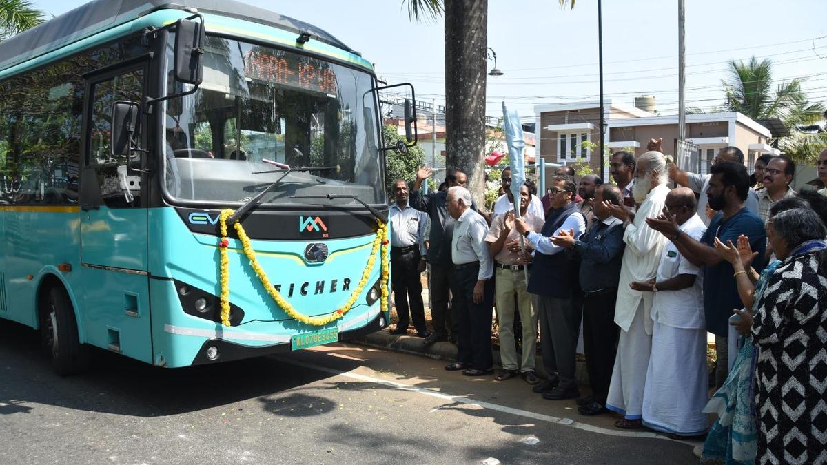 Kadavanthra-Panampilly Nagar circular feeder bus service extended