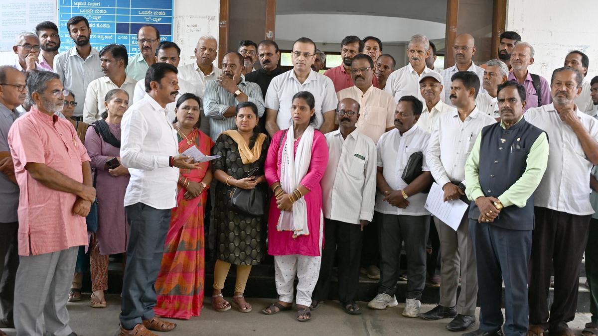 Activists submit memorandum opposing nuclear plant in Malnad region