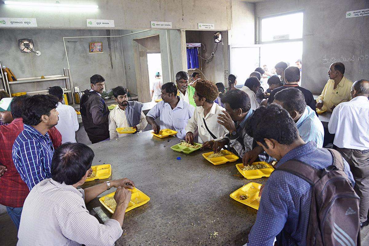 Despite no patronage by govt, a few Indira canteens retain success