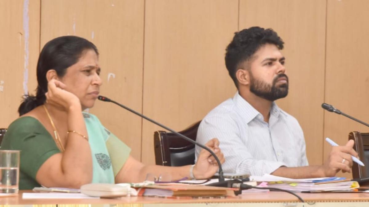 Meeting reviews water supply situation in Dharmapuri