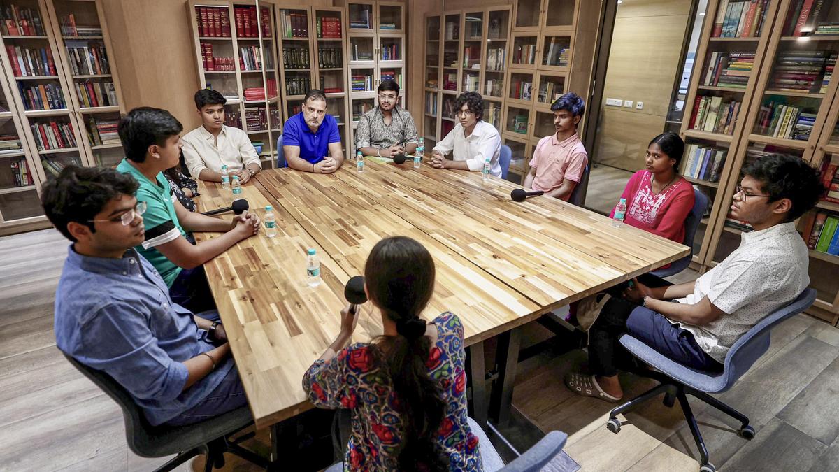 'Beware of pickpockets': Rahul slams Govt. over CBSE re-evaluation cost