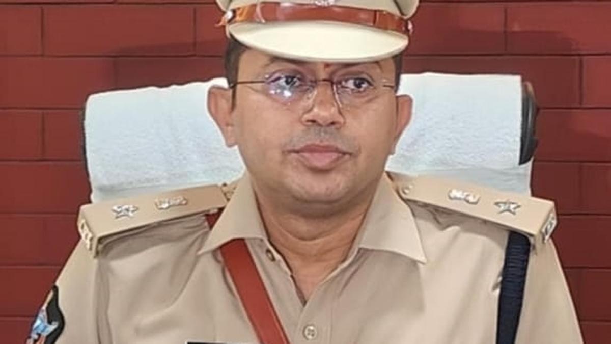 SP visits faction-hit villages in Anantapur, review security measures