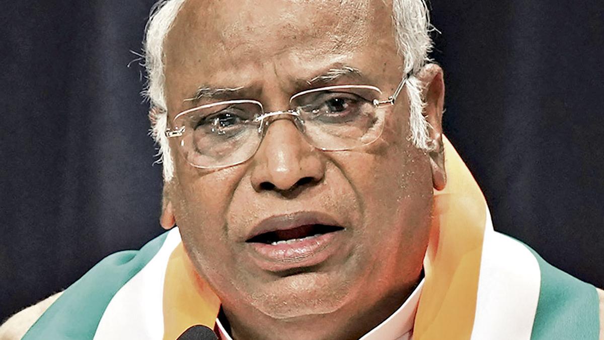 Congress deputes Sushil Kumar Shinde, Jitendra Singh, Deepak Babaria as observers for election of CLP leader in Karnataka