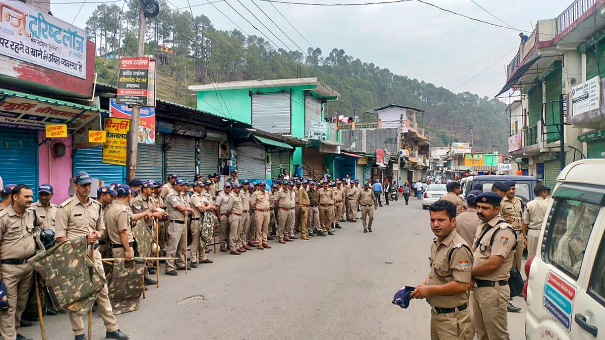 Uttarkashi communal tensions | Local trade bodies, Hindutva outfits call off mahapanchayat