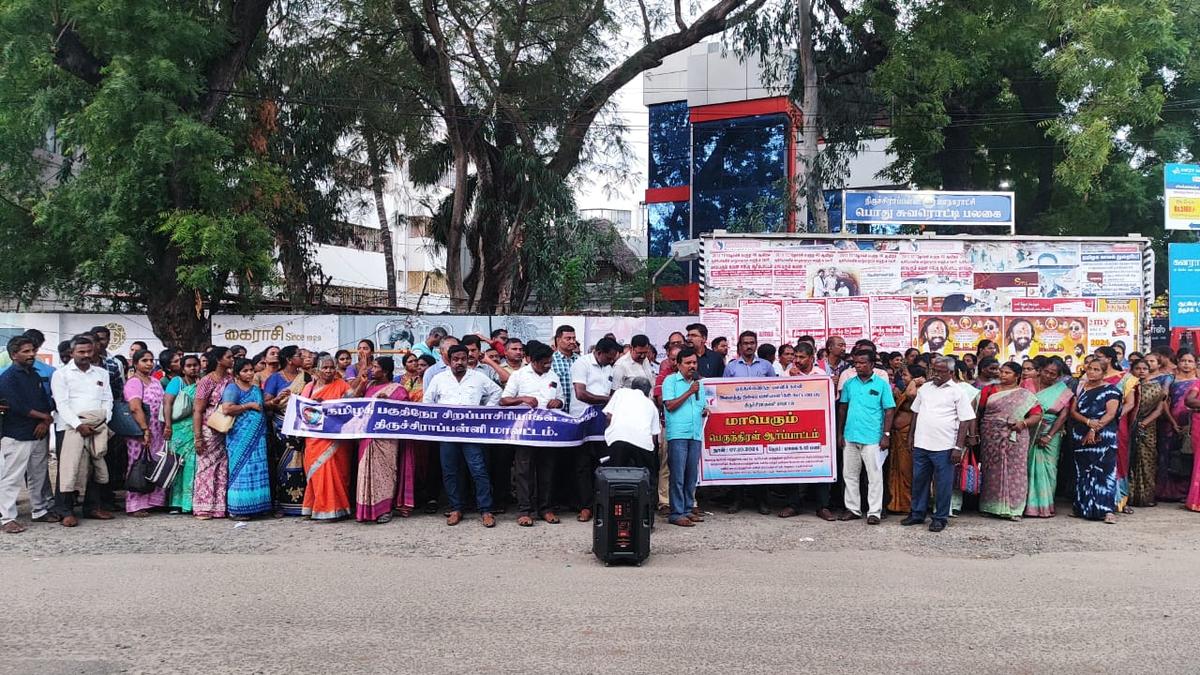 Protests in Tiruchi and Mayiladuthurai over unpaid salaries for Samagra Shiksha teachers