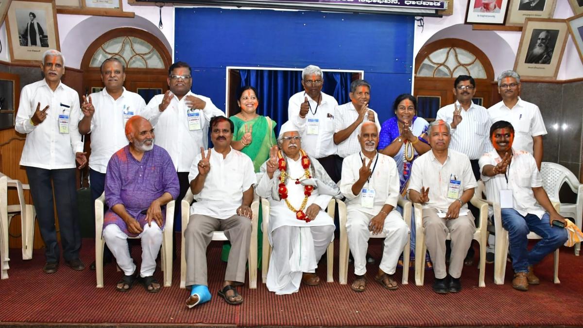 Chandrakanth Bellad and his team make clean sweep in elections to Vidyavardhak Sangha