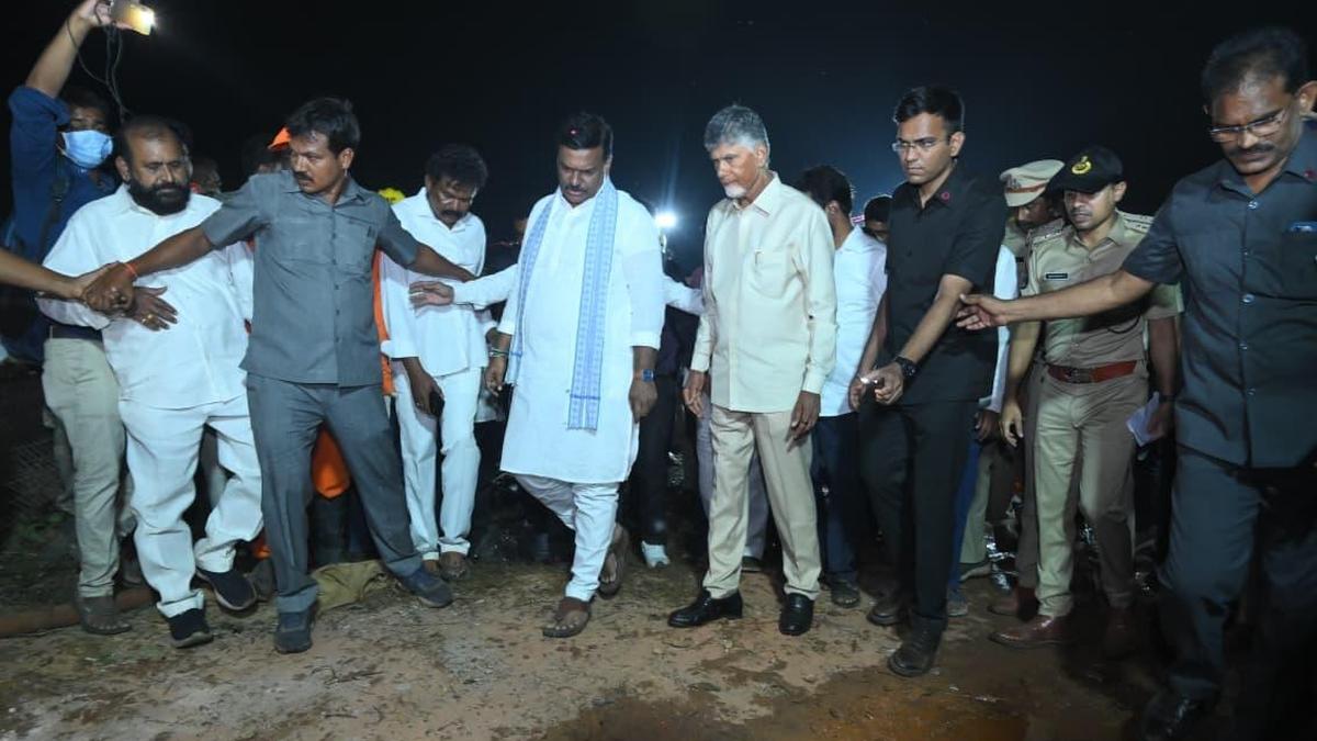 Naidu announces ex gratia of ₹20 lakh to each of the blast victims, suspends four officials