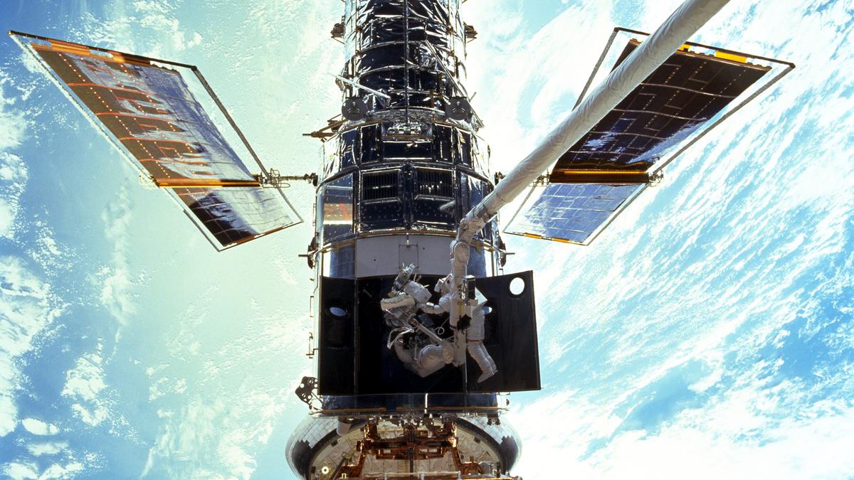 A servicing mission that saved Hubble