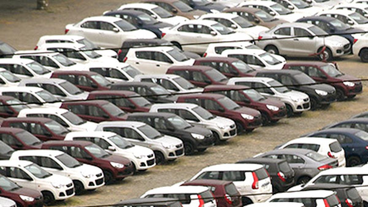 PV sales dipped 1%, two-wheelers grew 2.2% YoY in May: SIAM