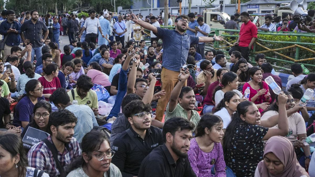 Kolkata rape and murder case: Doctors continue protests, reject Bengal government call for talks