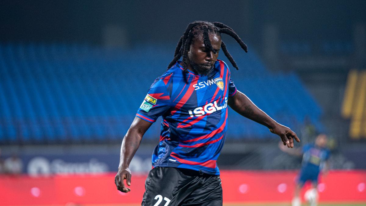 32 घंटे की यात्रा के बाद, चीमा आईएसएल मैच से कुछ घंटे पहले चेन्नईयिन एफसी में शामिल हो गए, खेलने चले गए 32 घंटे की यात्रा के बाद, चीमा आईएसएल मैच से कुछ घंटे पहले चेन्नईयिन एफसी में शामिल हो गए, खेलने चले गए