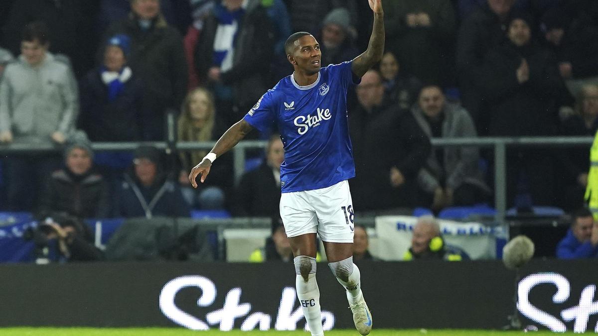 Ex-England defender Ashley Young announces retirement from football