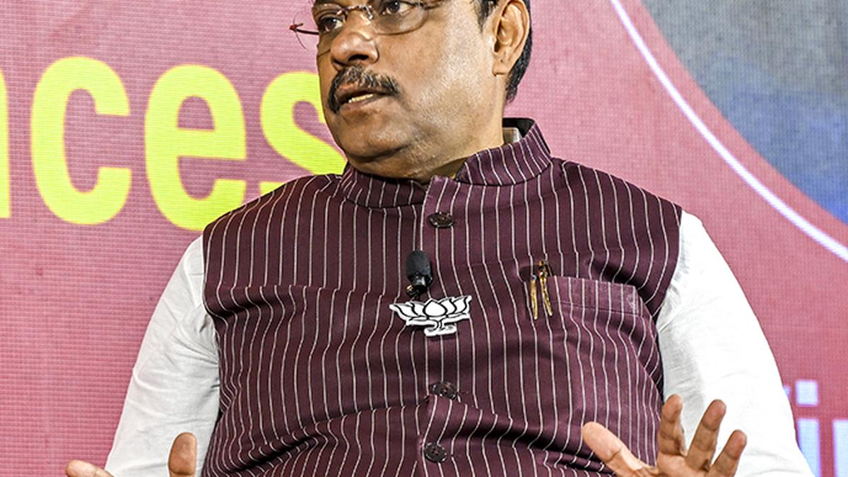 Maharashtra Assembly Elections: BVA accuses BJP’s Vinod Tawde of cash distribution to party workers