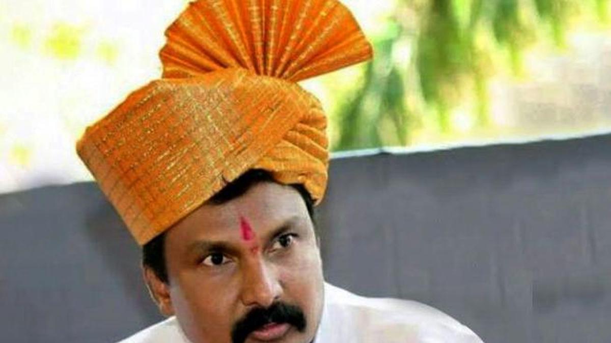 AHINDA leaders oppose Congress decision to ask Siddaramaiah to quit