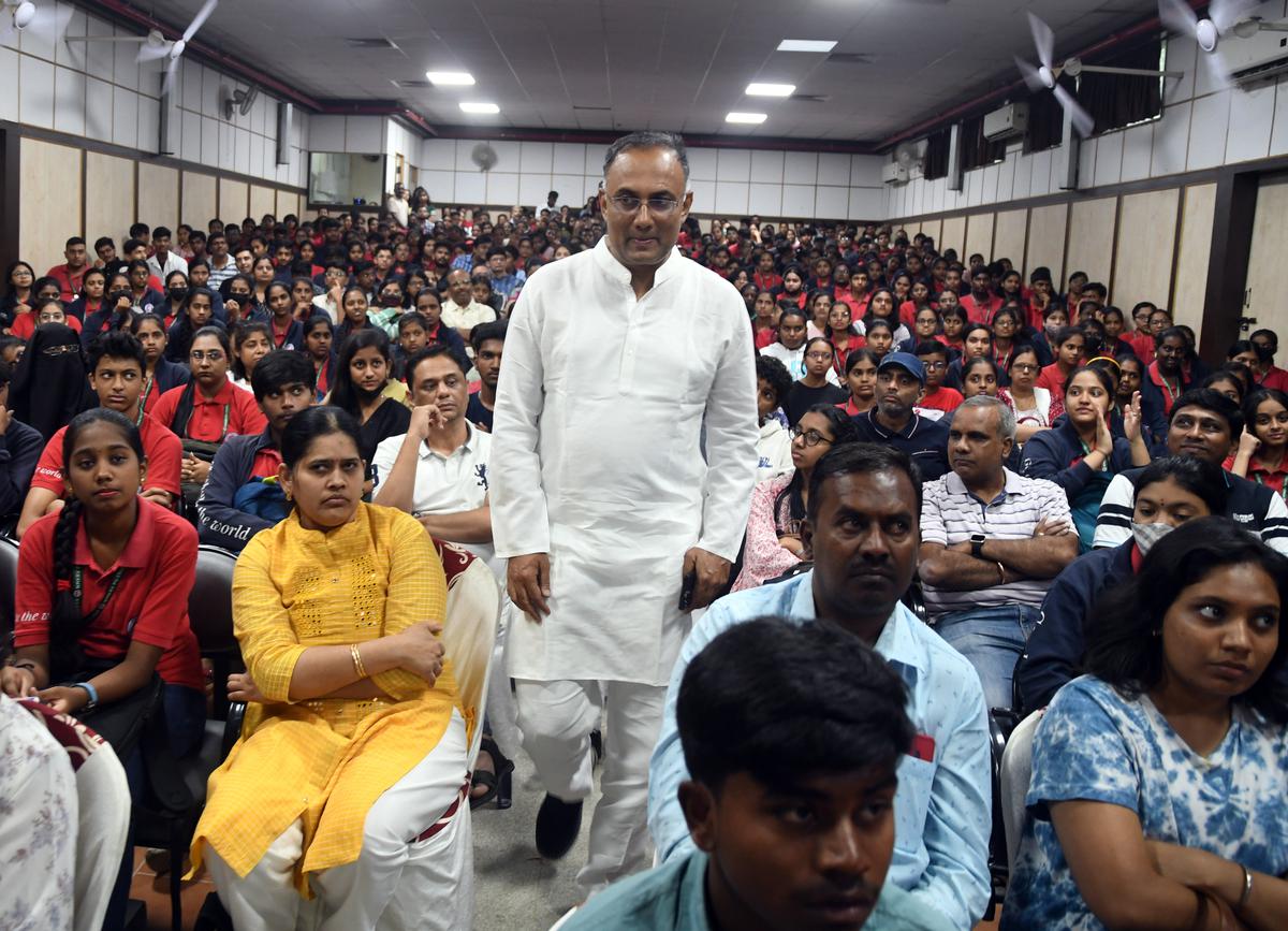 Health and Family Welfare Minister Dinesh Gundu Rao at a career counseling session organized by The Hindu at NMKRV College in Bengaluru on Saturday.