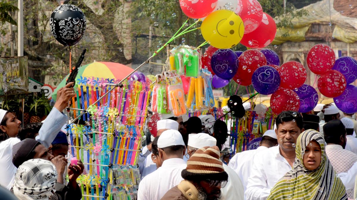 Ramzan celebrated across Belagavi, Vijayapura