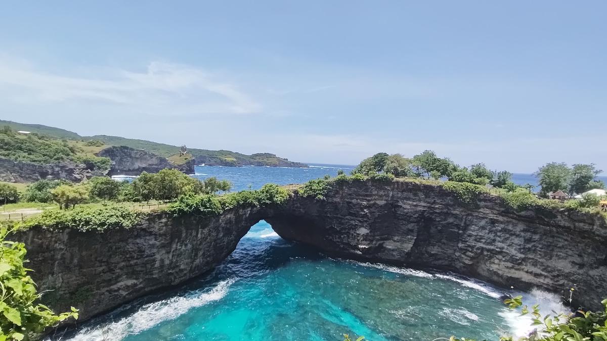 The iconic Broken Beach in Nusa Penida island.
