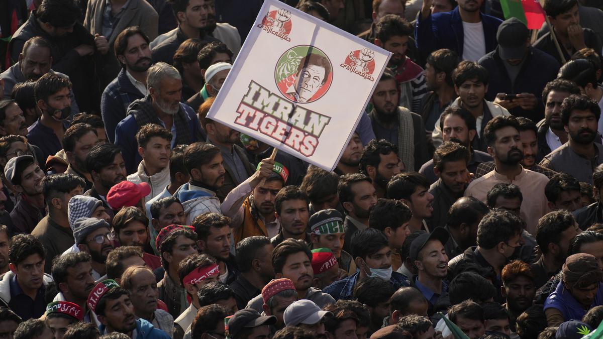 पाकिस्तान में राजनीतिक उथल-पुथल