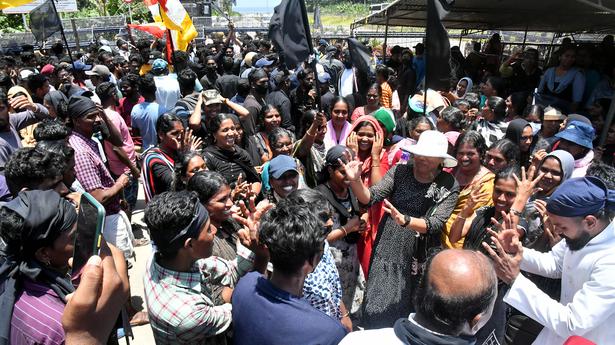 Fishermen lay siege to Vizhinjam port; disrupt work