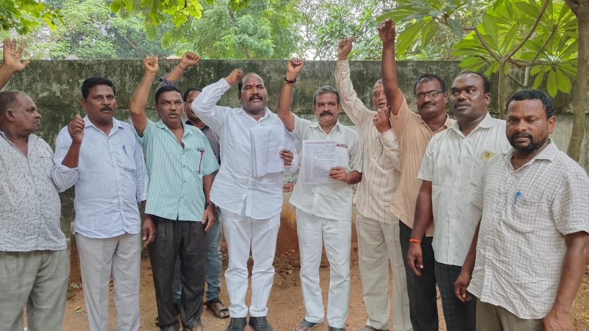 Ration shop dealers strongly oppose move to set up more ration shops in A.P.