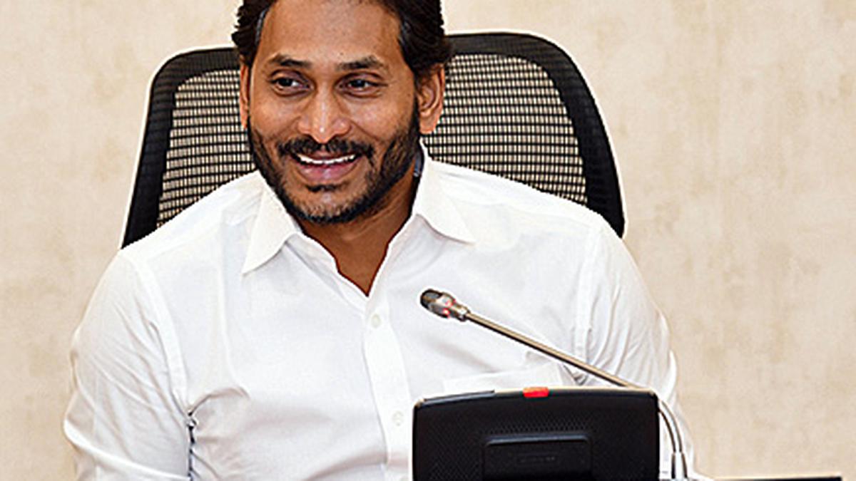 Jagan likely to shift to Visakhapatnam by Dasara